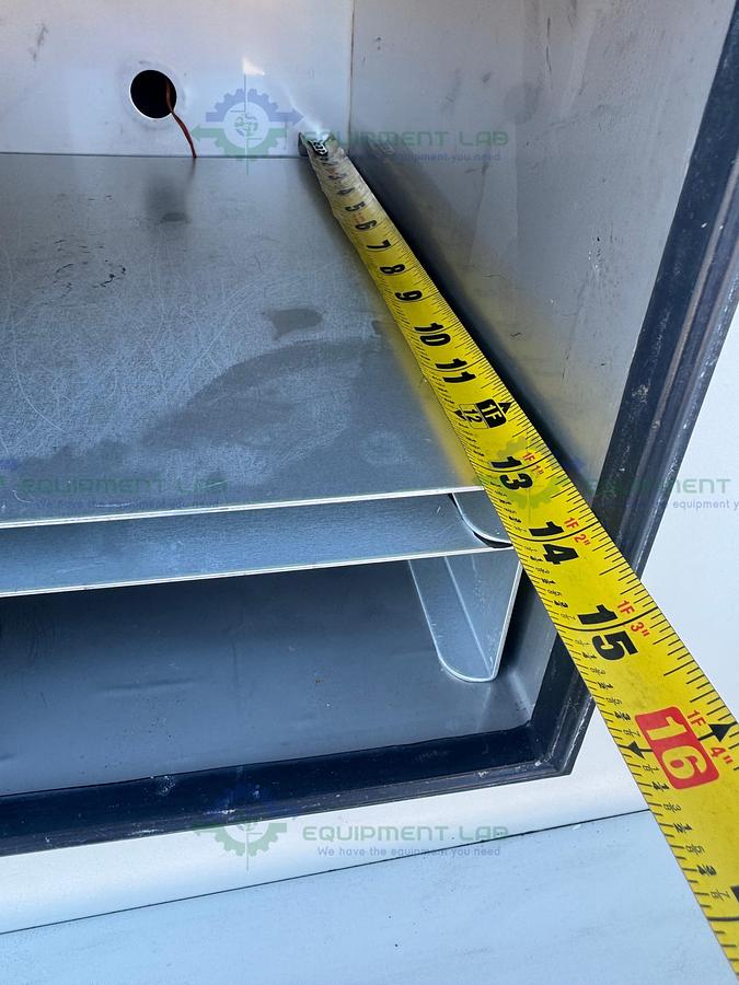 Used Lindberg / Blue M / Thermo V0914A Vacuum Oven 6° to 260°C, 0.65 cu. ft.