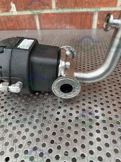 Used ITT Pure Flo Advantage 4 - Way Diaphragm Valve w/ 1.5" to 1/2" Sanitary Fitting