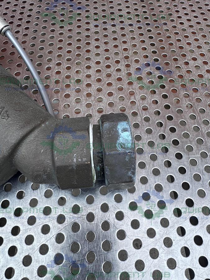 Used Gemu 554/32/D195 Pneumatic Angle Seat Globe Valve w/ 1 1/4" Compression Fitting