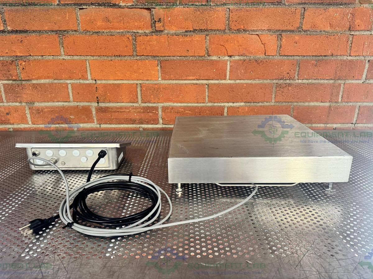 Used Minebea Intec CAPS1U-100EE-LU Stainless Steel Scale 18x18 w/ CAIS1-U, 130LBS