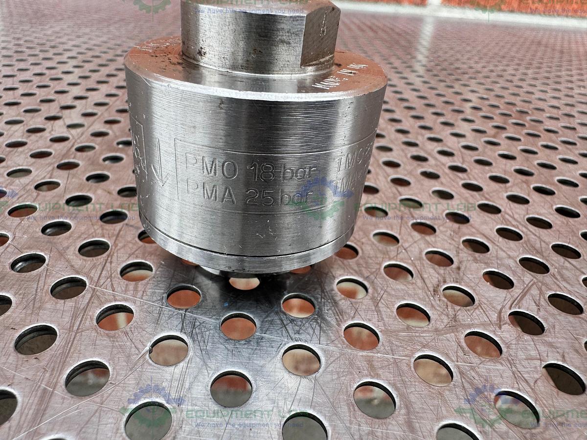 Used Spirax Sarco MST18 ASTM 303 Steam Trap PMA 25 Bar w/ 1/4" NPT Fitting