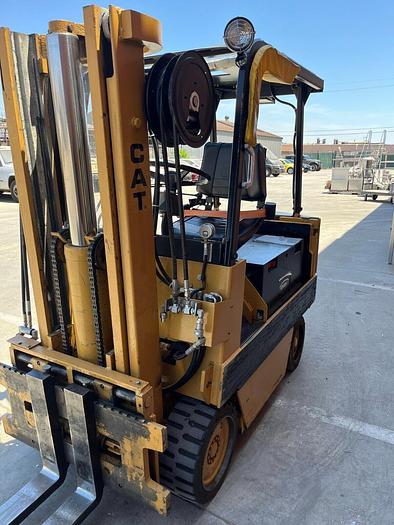 Used Caterpillar 5000# Electric Sit Down Forklift M50BLP / 495R Cushion Tires 120"