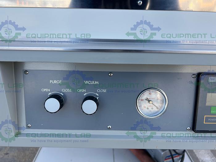 Used Baxter Scientific Products  DP-61 Vacuum Oven 210°C, 8 Cu. Ft.