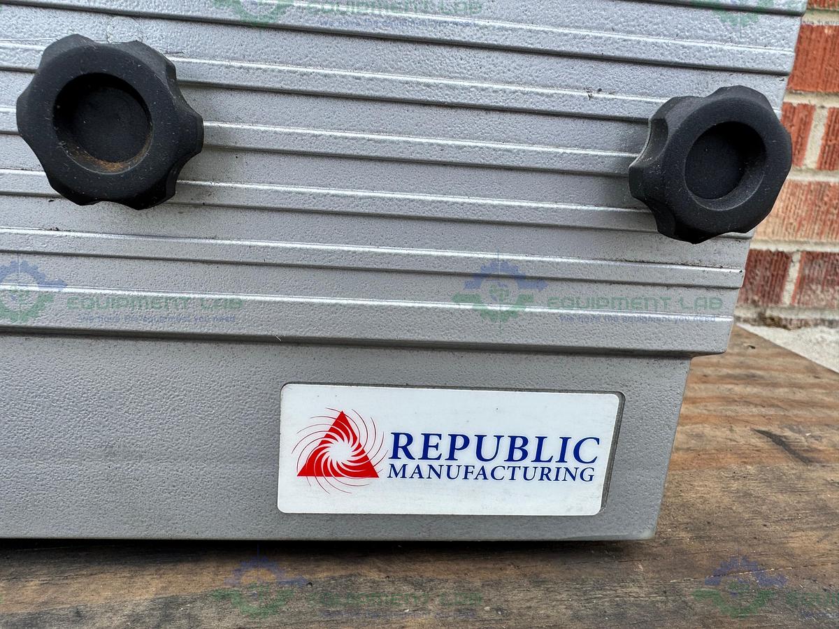 Used Republic  DRT-3100 Dry-Running Rotary Vane Vacuum Pump w/ Eurovac 5.5 kW Motor