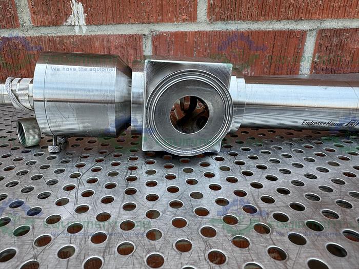 Used Endress+Hauser OUSAF44-B1A1 UV Absorption Sensor w/OUA260-AA1E07B1A3A Photometer