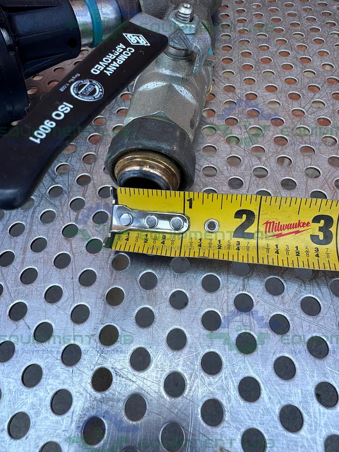 Used Gemu 554/15 Pneumatic Angle Seat Globe Valve w/ 1/2" Compression Fitting, Valve