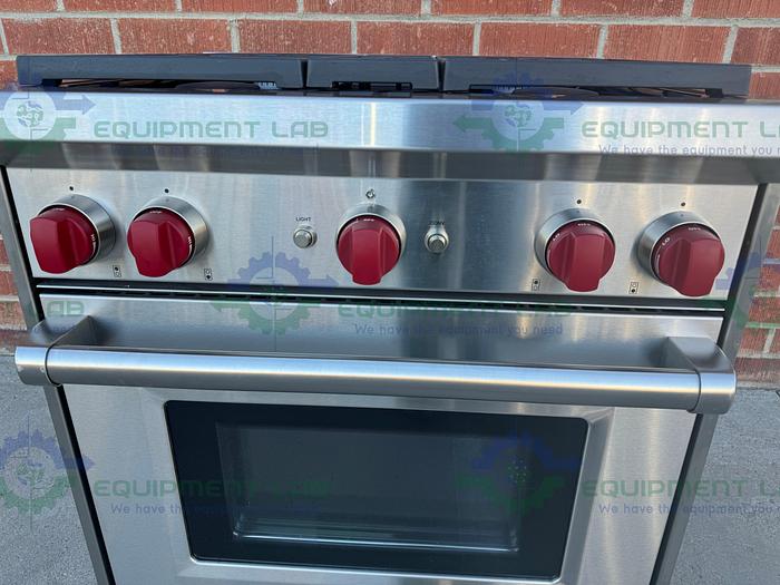 Wolf GR304 Stainless Steel Natural Gas Range / Oven 30", 4.4 cu. ft