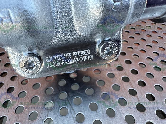 Used ITT Pure Flo .75-316L-RA20MAX-CWP150 Diaphragm Valve w/ 3/4" Sanitary Fitting