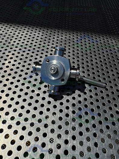 Used GE Healthcare Salvi DN10 969 4-way 316 Valve 18-1012-56 w/ 1/2" Sanitary Fitting
