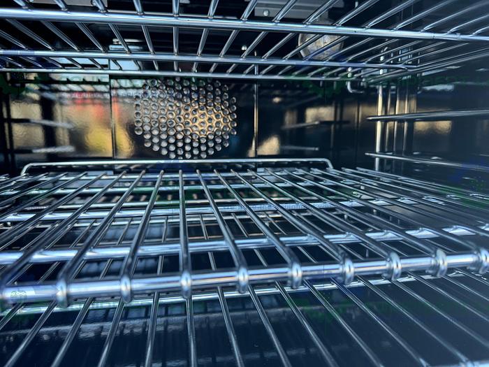 Wolf GR304 Stainless Steel Natural Gas Range / Oven 30", 4.4 cu. ft