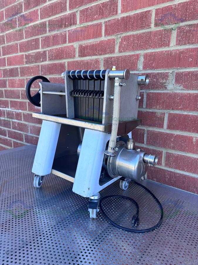 Used Unbranded Stainless Steel Filter Holder w/ Ebara Jes M 056, 0.5 HP