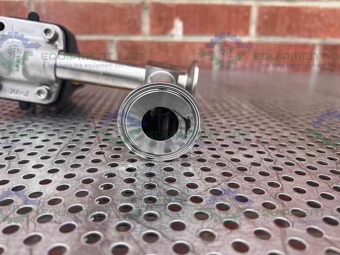 Used ITT Pure Flo 1-316L-SFV5-CWP150 3 -Way Diaphragm Valve w/ 1" Sanitary Fitting