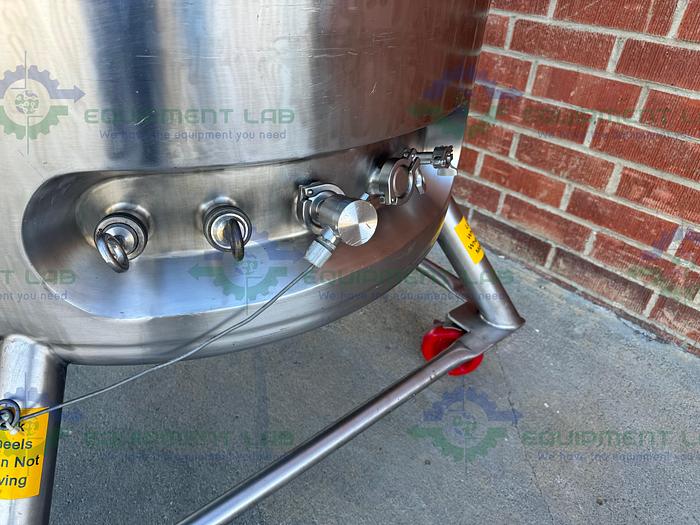 Used DCI 800 Liter Stainless Steel Jacketed Reactor 45 PSI w/ 0.5 HP Mixer
