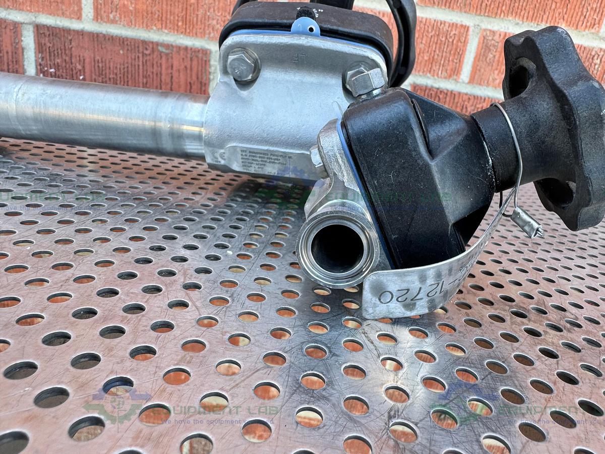 Used 2 ITT Pure Flo RA0.5MAX Diaphragm Valve w/ 1 1/2 and 1/2" Sanitary Fitting