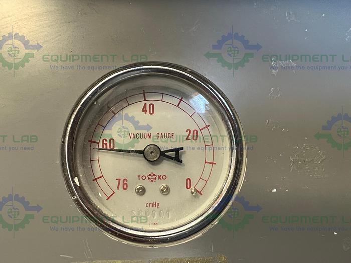 Used Baxter Scientific Products  DP-61 Vacuum Oven 210°C, 8 Cu. Ft.
