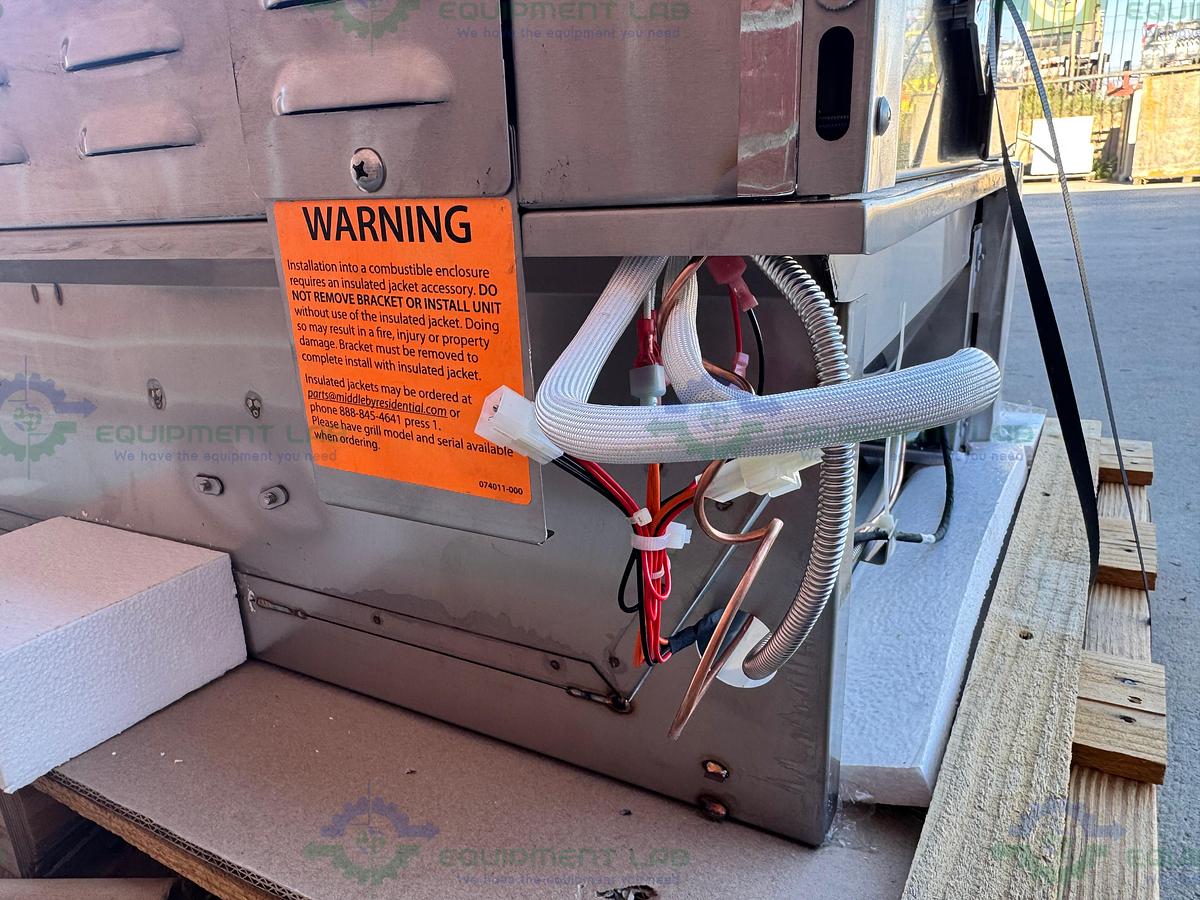 Lynx L42R-3-G01 42" Built-in Grill w All Ceramic Burners and Rotisserie