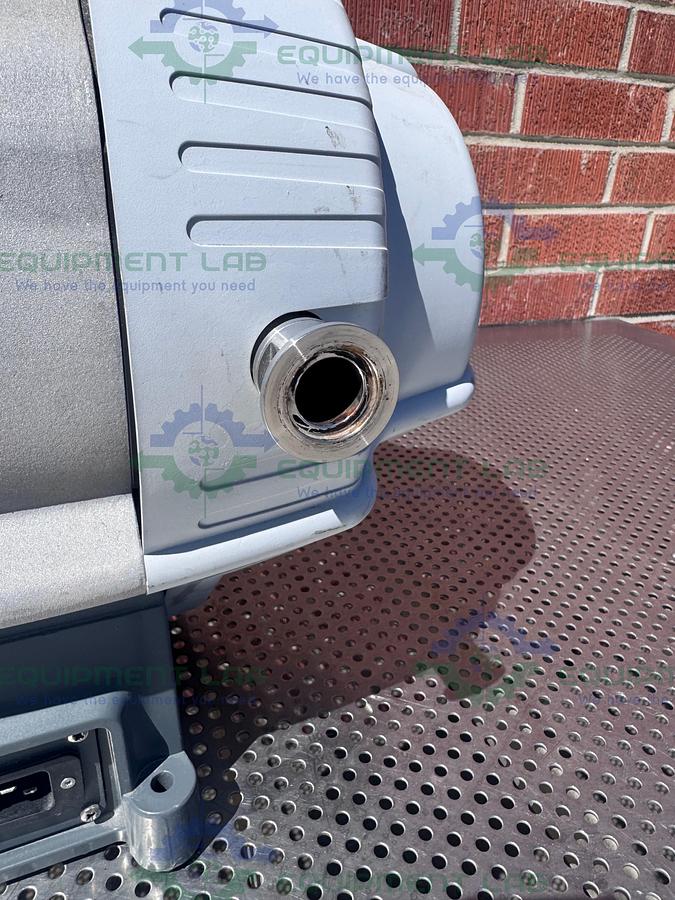 Used Boc Edwards  XDS 35i Dry Scroll Vacuum Pump 100-240V w/ Varian Hepa Filter