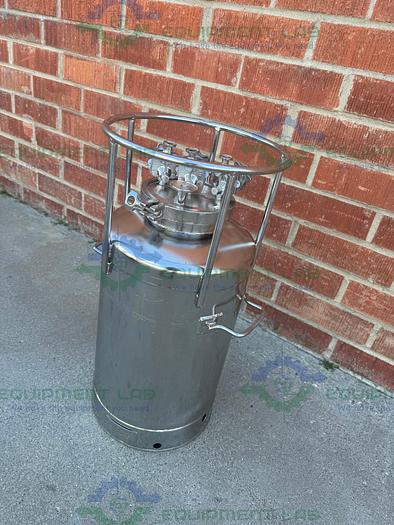 Used Alloy Products 10 Liter Stainless Steel Process / Pressure Vessel 40 PSI