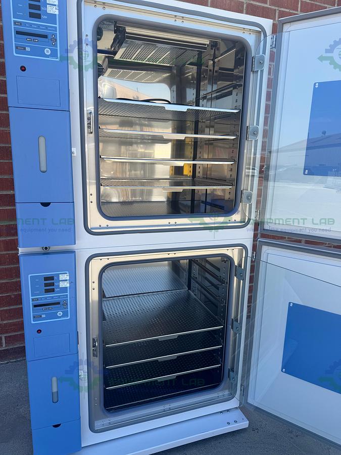 Used Thermo Forma 3310 Steri-Cult Double Stack CO2 Incubator, 11 cu. ft, 50C
