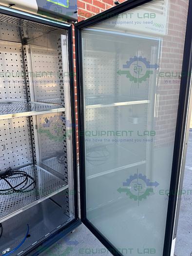 Used Caron 7401-33-1 CO2 Reach In Incubator 115V, 30 Cu. Ft.,  60°C, 33 Cu, Ft.
