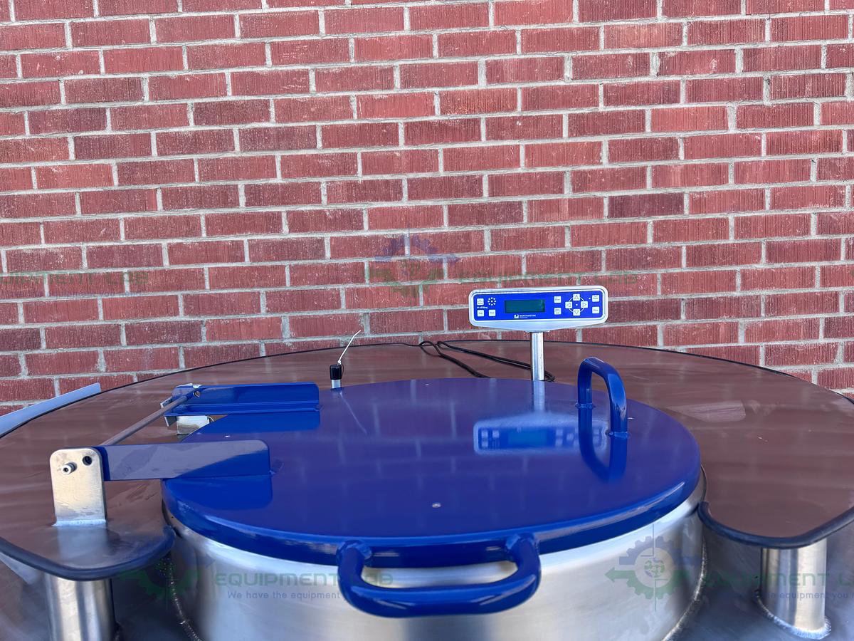 Used Worthington Industries LABS-94K Liquid Nitrogen Cryogenic Storage Tank