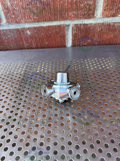 Used GE Healthcare Salvi DN6 796 4-way 316 Valve 18-5757-01 w/ 1.2" Sanitary Fitting