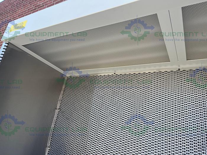Used Baker  EdgeGARD EG-6320 Horizontal Laminar Flow Clean Bench Hood 6Ft, 115V