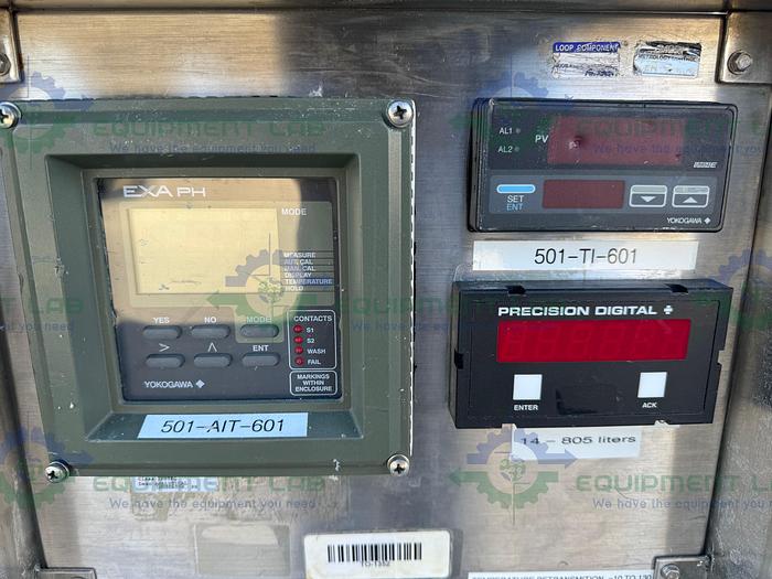 Used DCI 800 Liter Stainless Steel Jacketed Reactor 45 PSI w/ 0.5 HP Mixer