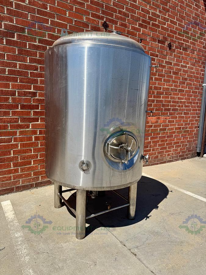 Used Unknown Brand 1000 Gallon Stainless Steel Jacketed Holding Tank