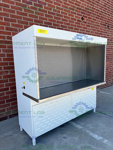 Used Baker  EdgeGARD EG-6320 Horizontal Laminar Flow Clean Bench Hood 6Ft, 115V