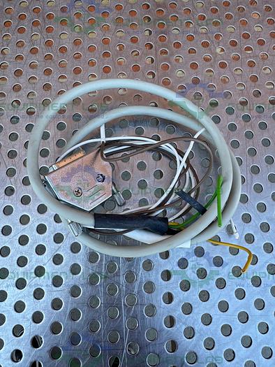 Used Brooks Instrument 5850 TR Mass Flow Meter 300 Sccm Model 5850TRGE0D2D2