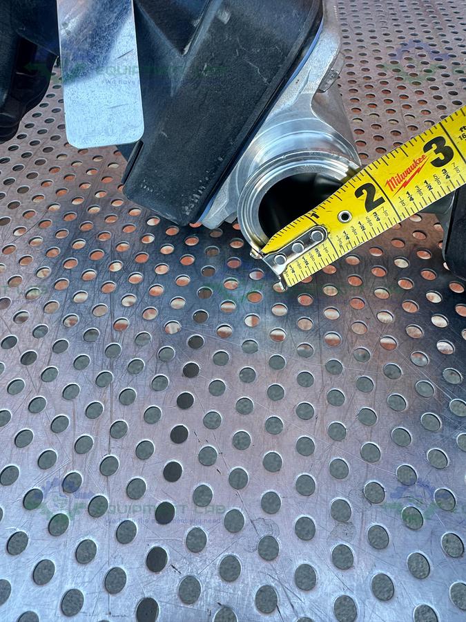 Used 2- ITT Pure Flo RA25MAX Diaphragm Valve w/ 1 1/2" to 3/4" Sanitary Fitting