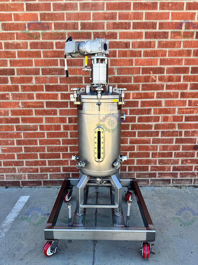 Used Unknown Brand 100 Liter Mixing Tank w/ Lenze 3 Phase Motor, Impeller
