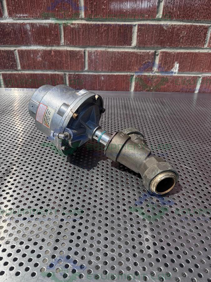 Used Gemu 514/40/D195 Pneumatic Angle Seat Valve, PST 4-10 180°C w/ 1 1/2" Fitting