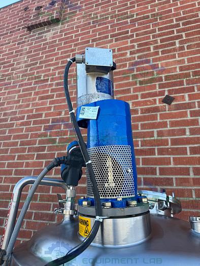 Used DCI 800 Liter Stainless Steel Jacketed Reactor 45 PSI w/ 0.5 HP Mixer