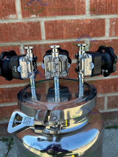 Used Eagle Stainless  BTB21 10 Liter Stainless Steel Bottle w/ 3 ITT Valves