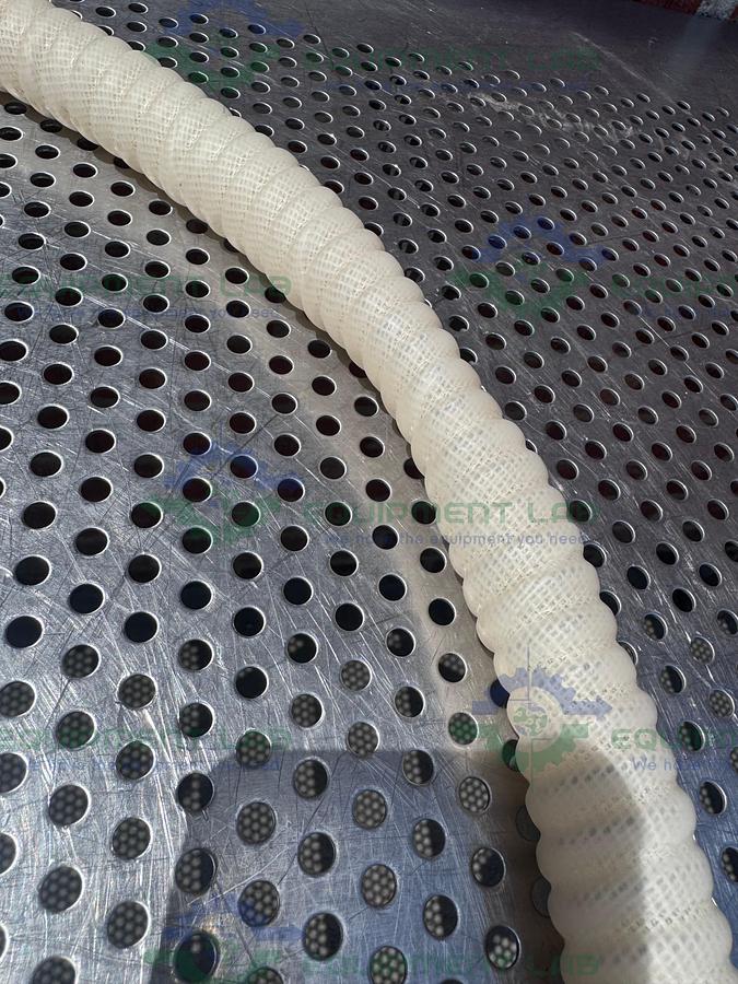 Used Unbranded 72" Silicone Flexible  Hose w/ 3/4" Sanitary Fitting