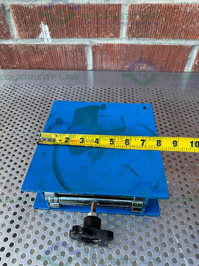 Used Unknown 8" x 8" x 12" Table-Top Lab Jack