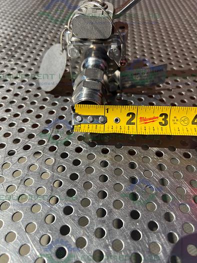 Used PBM  SIC-D6F-G-CG166L Stainless Steel Ball Valve w/ 1" Sanitary To Straight Tube