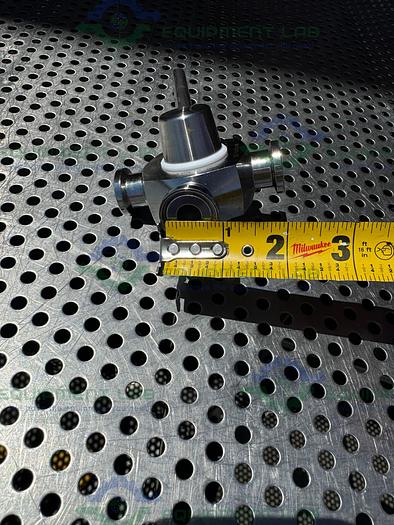 Used GE Healthcare Salvi DN10 969 4-way 316 Valve 18-1012-56 w/ 1/2" Sanitary Fitting