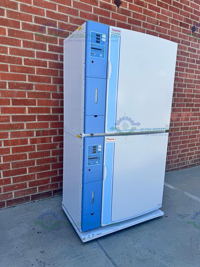 Used Thermo Forma 3310 Steri-Cult Double Stack CO2 Incubator, 11 cu. ft, 50C