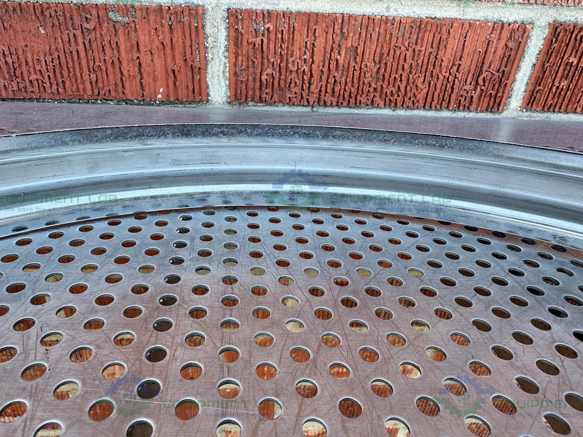 Used Unbranded Stainless Steel Heavy Duty 18" Clamp