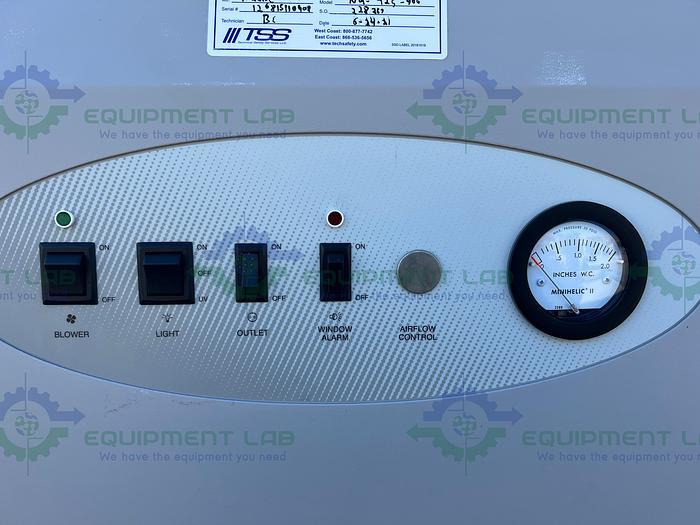 Used Nuaire NU-425-400 Class II Type A2 Biological Safety Cabinet 4 Ft