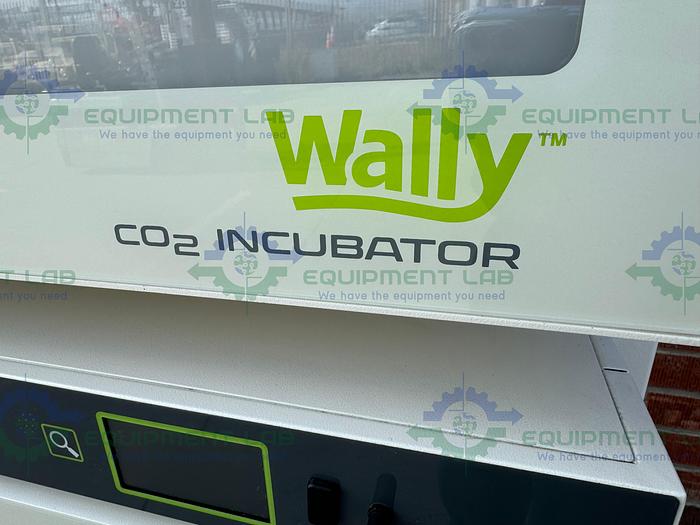 Used Caron  7410-5-1 CO2 Dual Stacked Laboratory Incubator 45°C, 115V