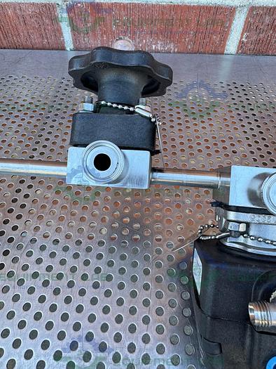 Used 3 ITT Pure Flo .5-316L- RA20MAX 4 Way Diaphragm Valve w/ 1/2" Sanitary Fitting