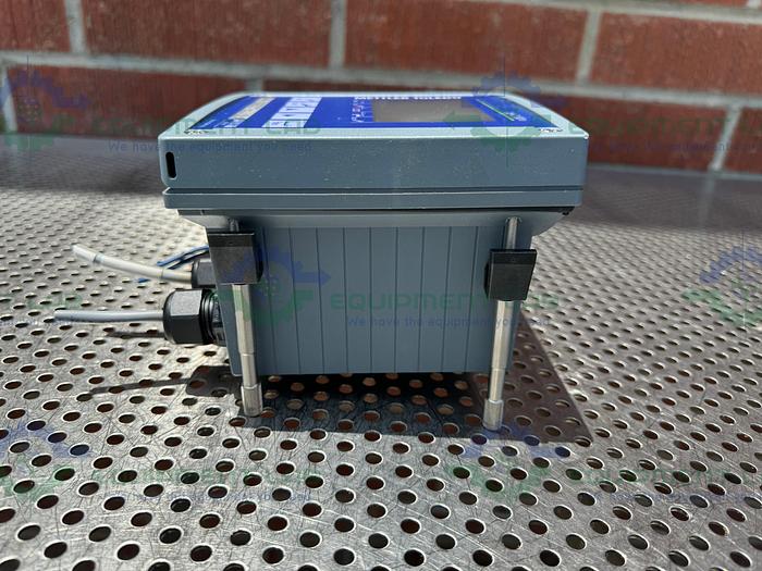 Used Mettler Toledo  pH 2100 e pH Transmitter 24 to 230V -20°C to 55°C