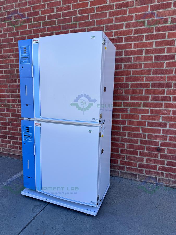 Used Thermo Forma 3310 Steri-Cult Double Stack CO2 Incubator, 11 cu. ft, 50°C MFG 21