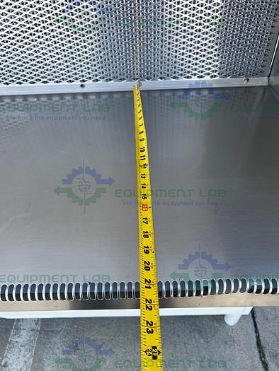 Used Baker  EdgeGARD EG-6320 Horizontal Laminar Flow Clean Bench Hood 6Ft, 115V