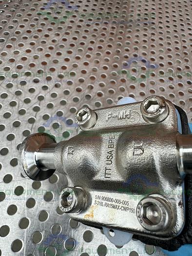 Used ITT Pure Flo .5-316L-RA15MAX-CWP150 Ball Valve w/ 1.2" Sanitary Fitting