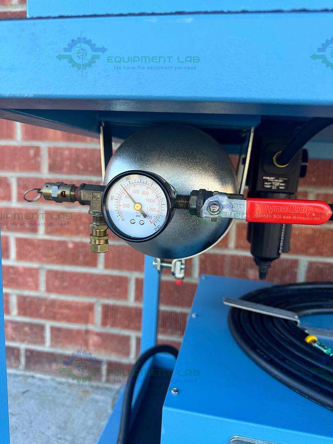 Used Thunder Scientific 2500 ST Humidity Generator 0 - 70ºC, RH 10% - 95%, 653 Hrs